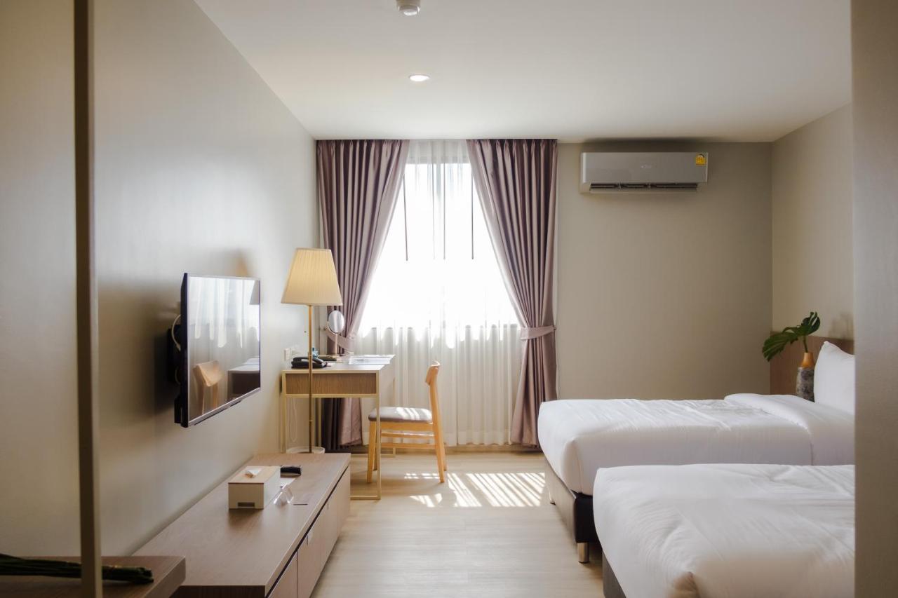 The Rise Suites Hotel, Chiang Mai - Sha Extra Plus Kültér fotó