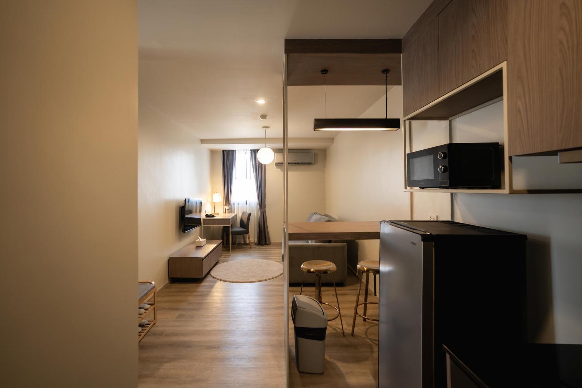 The Rise Suites Hotel, Chiang Mai - Sha Extra Plus Kültér fotó